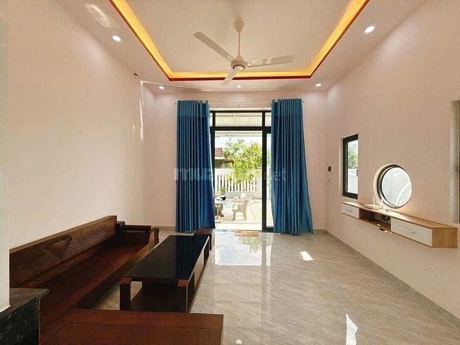 Bán gấp nhà 2 mặt tiền SHR kế bên Nhà thờ giáo xứ BC giá 1 tỷ 070 TL