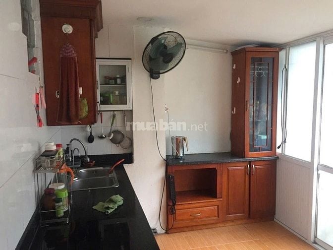 Cho thuê căn hộ tập thể Giảng Võ Hà Nội 