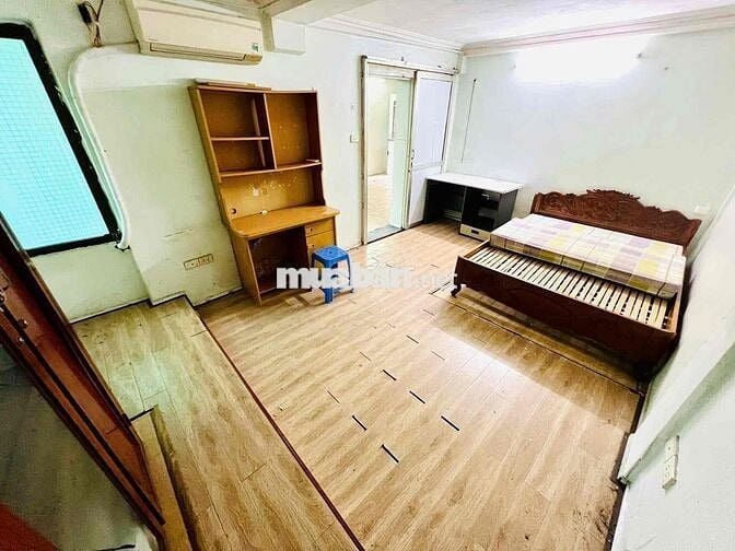 Bán nhà tập thể phố Tạ Quang Bửu nhà đẹp nguyên bản 80m T2 giá nhỉnh 4