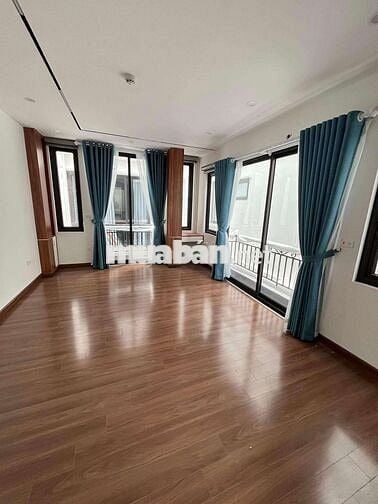 THẬT 100%! TRẦN DUY HƯNG. XÂY MỚI, 2 THOÁNG, PHỐ VIP, TRUNG TÂM, HIẾM