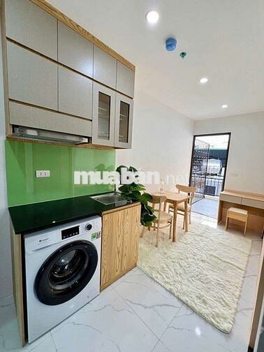Bóc tem CCMN 1n1k 35m2 full đồ xịn sò. Ban công, máy giặt _ Quan Nhân