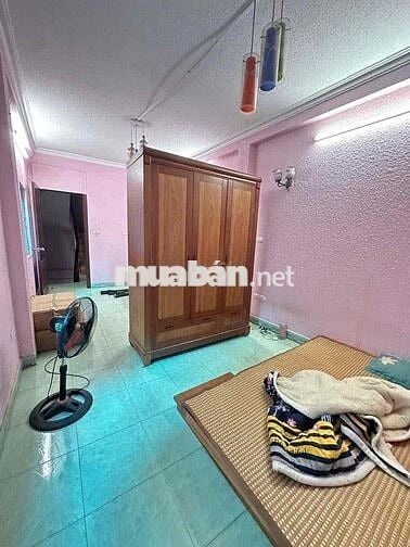 Bán Nhà Lê Trọng Tấn, DT: 40m², Lô Góc, Ô Tô Đỗ Cửa, Giá 12.5 Tỷ