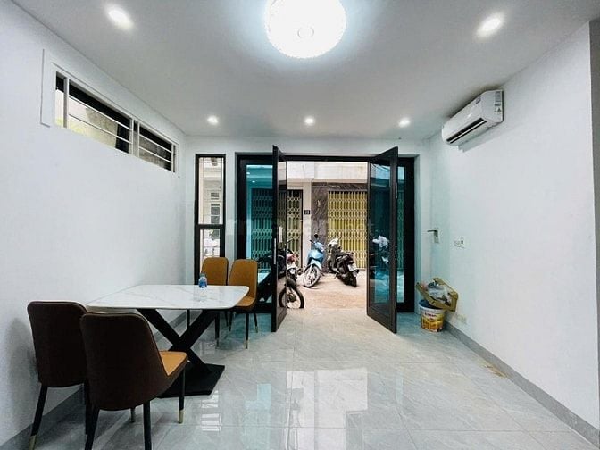 YÊN HÒA CẦU GIẤY, 30M,5 TẦNG XÂY MỚI. GIÁ 8,5 TỶ CTL.