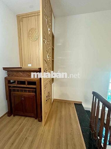 BÁN NHÀ phố Bùi Xương Trạch, Thanh Xuân, DT:33m2 x 4 Tầng, ngõ rộng