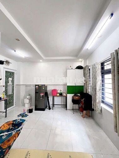 Studio Cửa Sổ, Nằm Ngay ngay Phạm Văn Đồng, Gần Sân Bay.