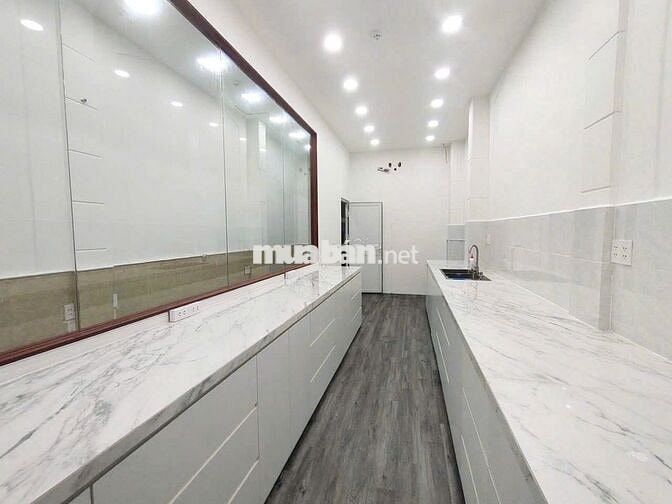 Cho Thuê Mặt Bằng Đường Nguyễn Công Trứ, Quận 1 ( KD Tự Do - 3.8x18m )