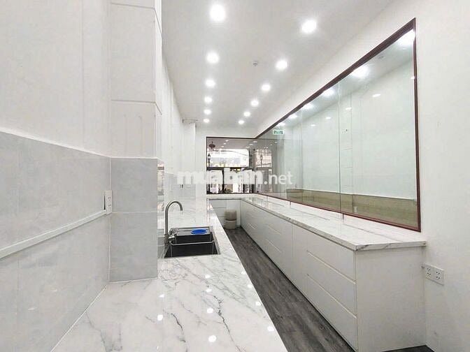 Cho Thuê Mặt Bằng Đường Nguyễn Công Trứ, Quận 1 ( KD Tự Do - 3.8x18m )
