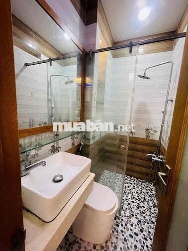 PHÒNG TRỌ MỚI TẠI 1122 QUANG TRUNG CÓ BAN CÔNG