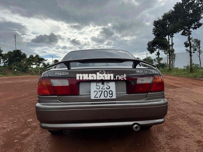 Mazda 323 2001 1.6 MT - 25500 km