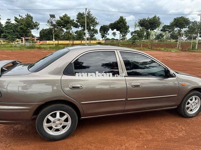 Mazda 323 2001 1.6 MT - 25500 km