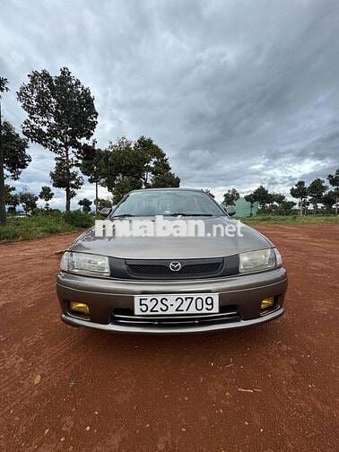Mazda 323 2001 1.6 MT - 25500 km