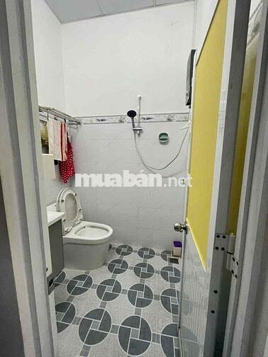 Bán Nhà 4m x 10m Hẻm 3m 2PN 2WC 3 Tỷ xxx