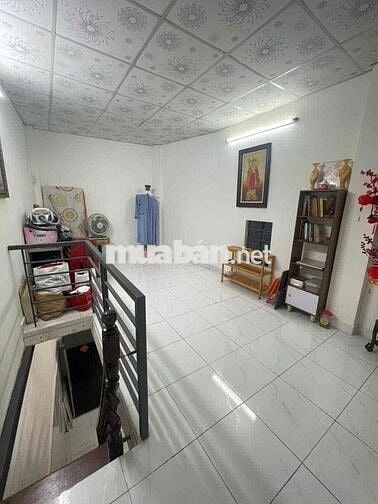 Bán Nhà 4m x 10m Hẻm 3m 2PN 2WC 3 Tỷ xxx
