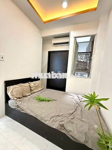 Căn hộ 2PN full nội thất có ban công, cửa sổ - Khu vip Bình Thạnh