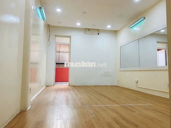 Cho Thuê Nhà Đường Trần Hưng Đạo, Quận 1 ( Có Thang Máy - CHDV - KS )