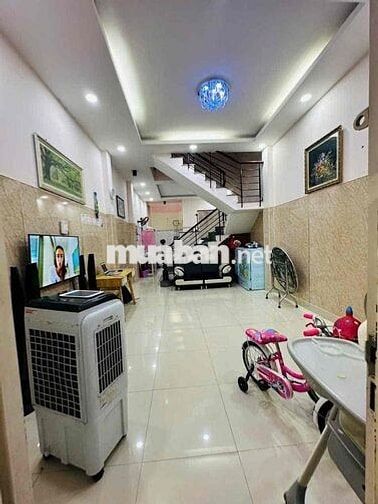 nhà cho thuê lê văn quới 9.5 triệu / tháng 4x15m 1 lầu