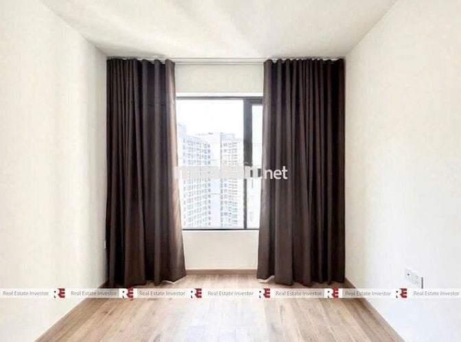 Cần bán rẻ căn 2PN 1WC, sổ hồng sẵn giá chỉ 3,65ty, View thành phố Q1