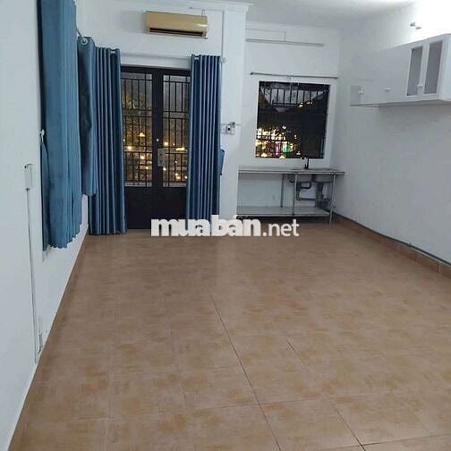 CHO THUÊ P TO ĐÙNG 35M2 - CÓ MÁY LẠNH- CỬA SỔ- BAN CÔNG
