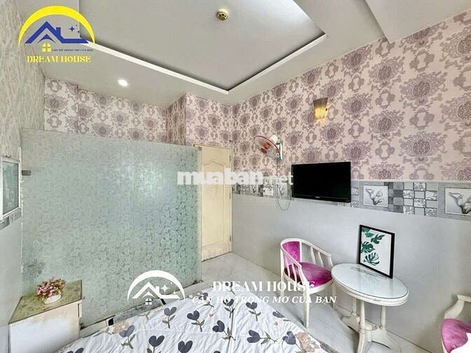 PHÒNG TRỌ GIÁ RẺ SẴN NỘI THẤT AN NINH CAO CỬA SỔ THOÁNG MÁT GẦN AEON