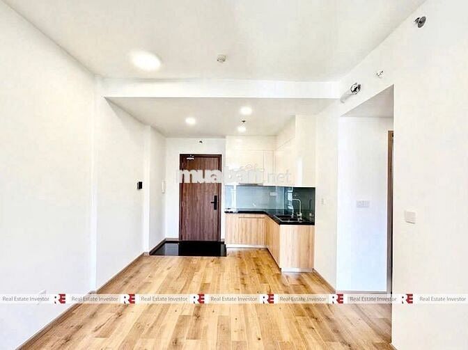 Cần bán rẻ căn 2PN 1WC, sổ hồng sẵn giá chỉ 3,65ty, View thành phố Q1