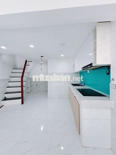 NHÀ VĨNH HỘI Q4- 3 LẦU ĐÚC - 30m2- KO QH- GIÁ 3 TỶ NHỈNH