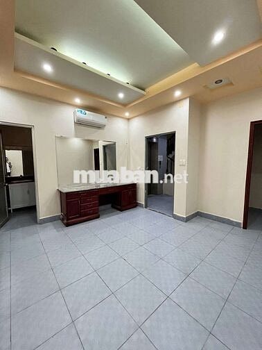 Cho thuê nhà có thang máy 6x20. 4 Tấm 6 phòng giá 35 Triệu