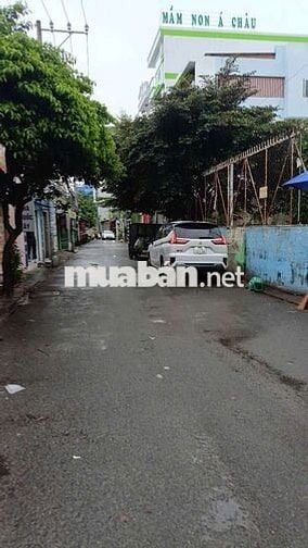 Nhà Đẹp. Lê Văn Quới , Hẻm xe hơi