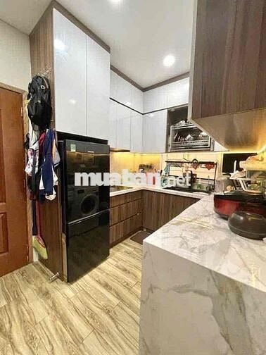 CC Bắc Nguyễn Xí, 2 PN, 60m2, lầu 4, gần trường đại học, nhỉnh 2 tỉ