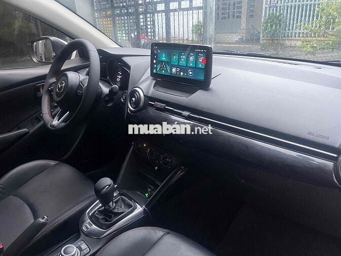 Mazda 2 2021 Deluxe - 75000 km