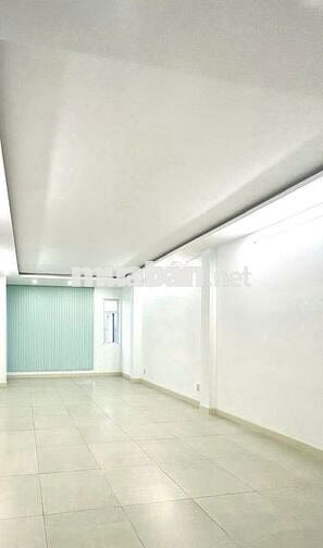 NHÀ HOT! Cho thuê nhà 10B Cửu Long, Q.Tân Bình. Nhà mới, DTSD 500m2