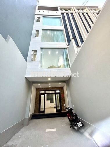 NHÀ HOT! Cho thuê nhà 10B Cửu Long, Q.Tân Bình. Nhà mới, DTSD 500m2