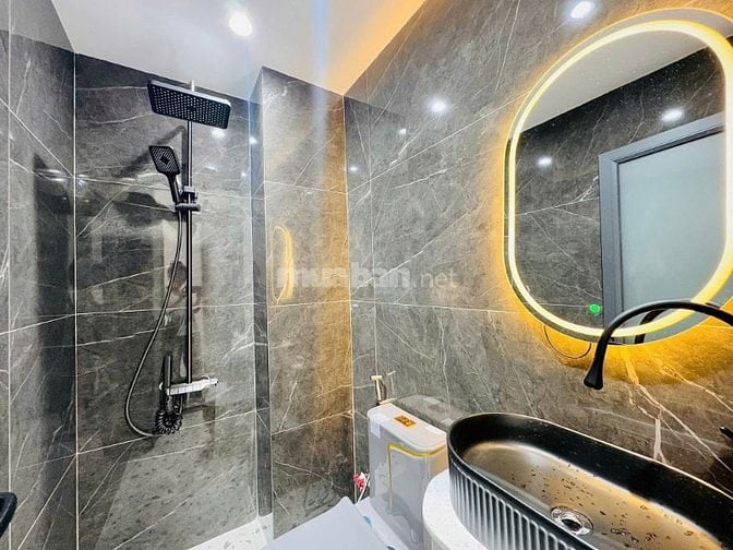 Chủ hạ giá bán gấp căn nhà Nguyễn Thị Minh Khai - Q1 - Giá hạ 6 tỷ 150