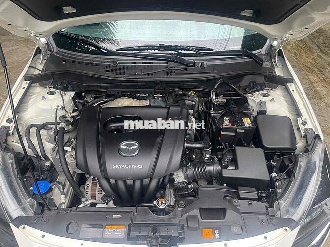 Mazda 2 2021 Deluxe - 75000 km