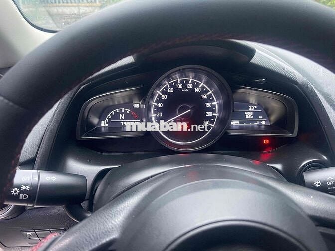 Mazda 2 2021 Deluxe - 75000 km
