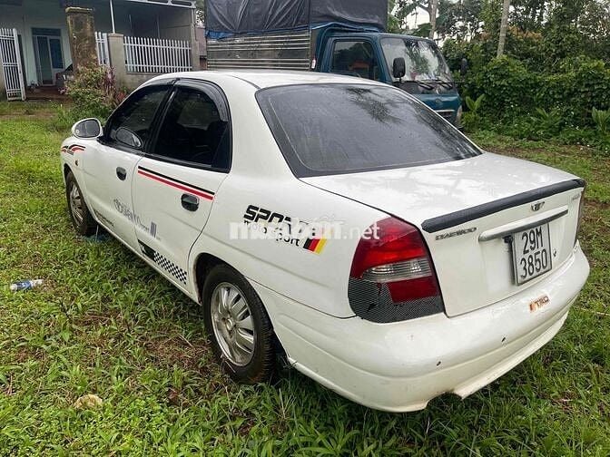 Daewoo Nubira 2000 1.6 SE MT - 999999 km