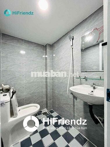 Cho thuê căn Studio - Lầu 1 thang bộ - Khu Sân bay - Mặt Tiền đường