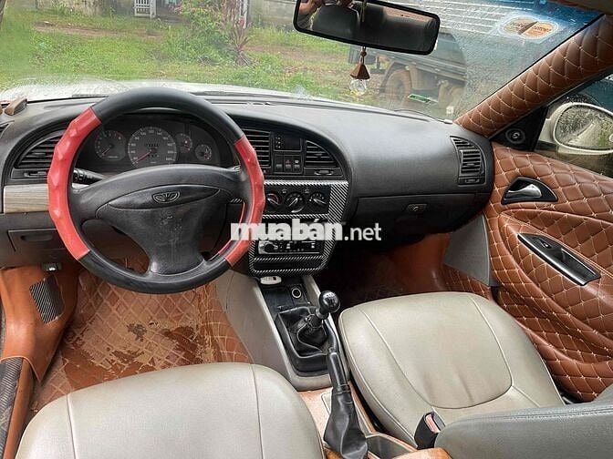 Daewoo Nubira 2000 1.6 SE MT - 999999 km