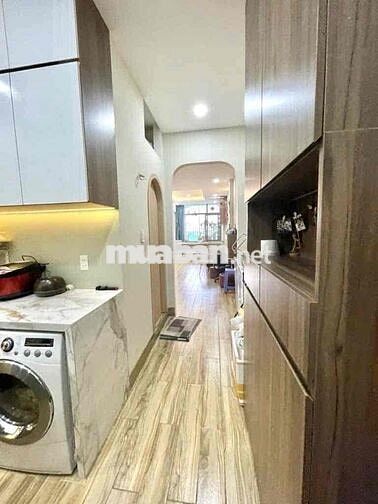 CC Bắc Nguyễn Xí, 2 PN, 60m2, lầu 4, gần trường đại học, nhỉnh 2 tỉ