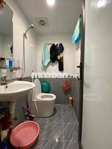 Bán nhà tập thể phố Kim Ngưu ngõ nông oto nhà đẹp 2 thoáng ở ngay 100m