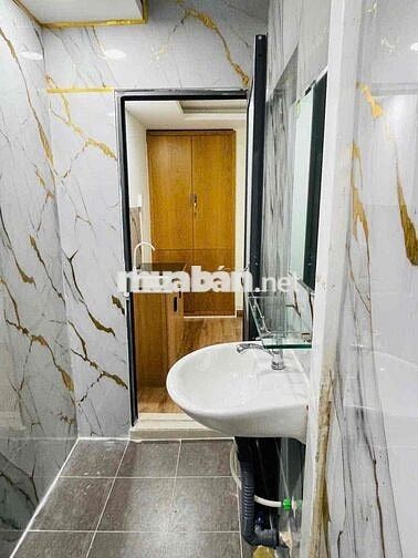 Trống Lại Căn StudiO mới keng ngay Lăng Cha Cả