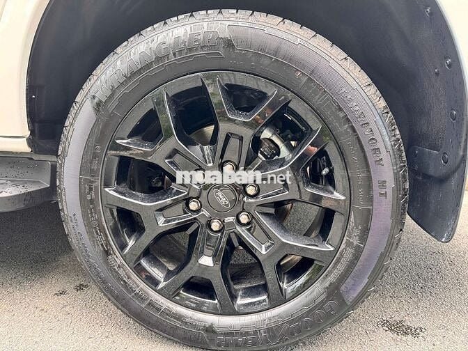 Everest Sport 2025 - Odo 660km - Zin đến 99.9%