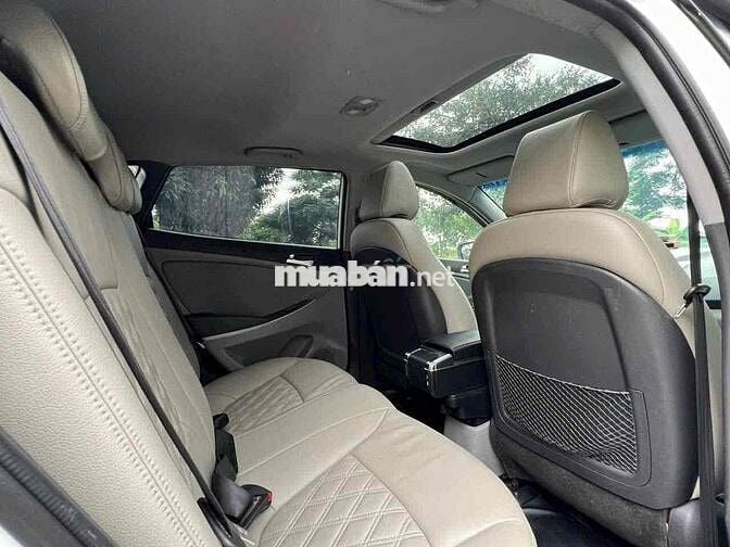 Hyundai Accent 2014 1.4 AT Hatchback - Nhập khẩu