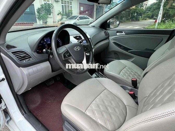 Hyundai Accent 2014 1.4 AT Hatchback - Nhập khẩu