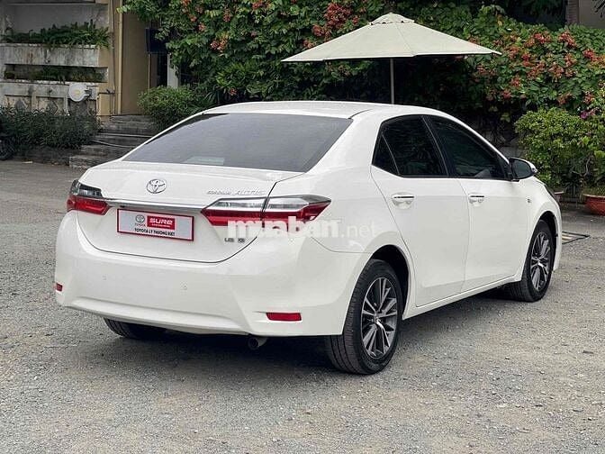 Toyota Corolla Altis 2017 1.8G Xe hãng bán
