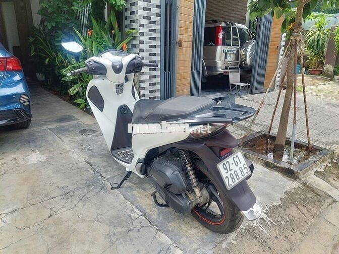 SH 125I, đăng ký 25/12/2018, trắng đen, 28.164 Km
