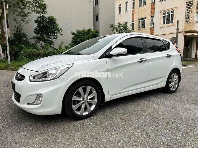 Hyundai Accent 2014 1.4 AT Hatchback - Nhập khẩu