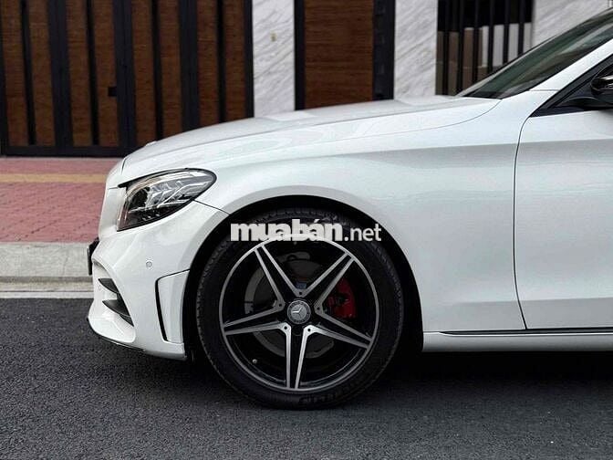 Mercedes Benz C200 Facelift model 2019