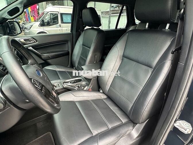 Ford Everest Titanium 2021 4x2 bảo hành2026 vay70%