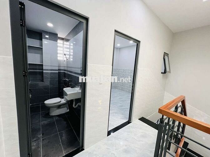 Cho thuê nhà đường nguyễn súy dt 5x13m, 1trệt, 1 lầu ,2pn,2wc