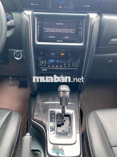 Toyota Fortuner 2.4AT 4x2 sx 2022 màu nâu xe đẹp